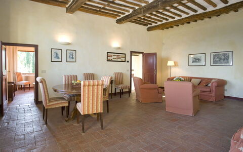 La Loggia 13: Propriété, Pièce, Bâtiment, Immobilier, Meubles, Maison, Sol, Design Intérieur, Plafond, Biens