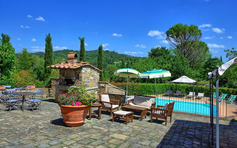 Casa Scopeti: Propriété, Immobilier, Patio, Maison, Arbre, Domicile, Arrière-Cour, Cour, Bâtiment, Jardin