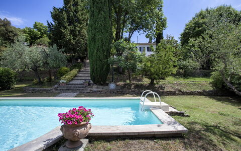 Vittoria: Propriété, Piscine, Paysage Naturel, Immobilier, Maison, Biens, L'Eau, Arbre, Vacances, Botanique