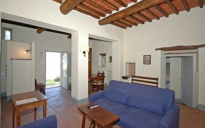 Brunello 2: Propriété, Pièce, Bâtiment, Meubles, Maison, Plafond, Design Intérieur, Salon, Immobilier, Table