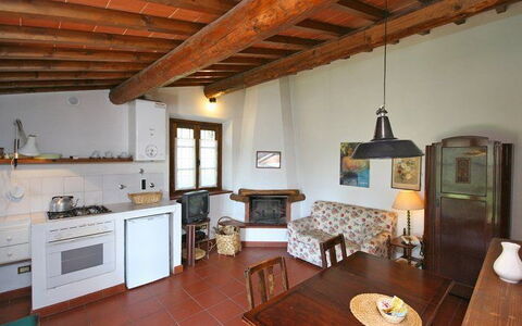 La Selva: Pièce, Propriété, Bâtiment, Meubles, Comptoir, Cuisine, Design Intérieur, Maison, Faisceau, Sol