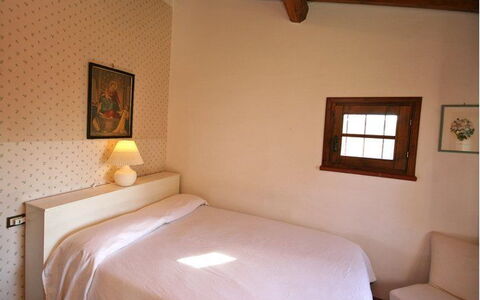 La Selva: Chambre, Pièce, Lit, Meubles, Propriété, Drap De Lit, Cadre De Lit, Mur, Design Intérieur, Bâtiment