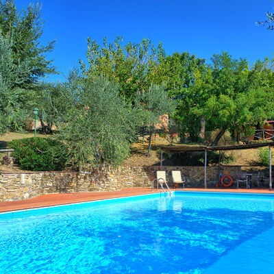 La Selva: Piscine, Propriété, Paysage Naturel, Immobilier, Loisir, Arbre, Domicile, Biens, Maison, Arrière-Cour