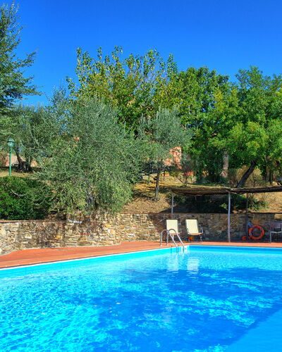 La Selva: Piscine, Propriété, Paysage Naturel, Immobilier, Loisir, Arbre, Domicile, Biens, Maison, Arrière-Cour