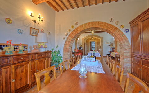 San Donnino: Propriété, Bâtiment, Pièce, Immobilier, Design Intérieur, Architecture, Cambre, Biens, Plafond, Salle