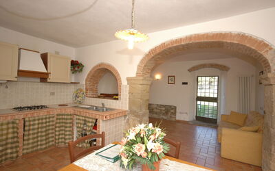 Monte 2: Propriété, Pièce, Bâtiment, Cambre, Design Intérieur, Maison, Immobilier, Plafond, Architecture, Meubles