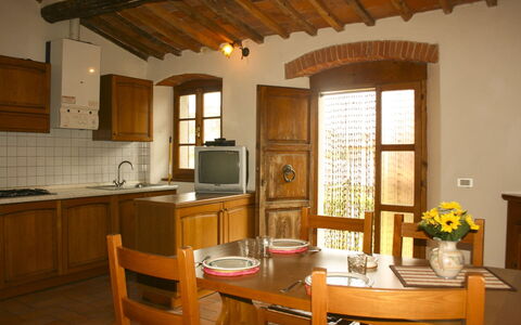 Pozzonovo: Meubles, Bois, Design Intérieur, Sol, Cabinetry, Plafond, Pièce, Sol, Cuisine, Comptoir