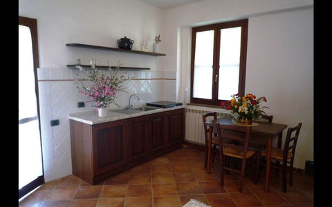 Nonno Tobia: Pièce, Propriété, Bâtiment, Sol, Meubles, Maison, Design Intérieur, Dur, Immobilier, Domicile