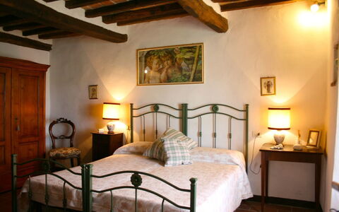 San Eusebio: Chambre, Lit, Pièce, Meubles, Propriété, Cadre De Lit, Drap De Lit, Bâtiment, Design Intérieur, Suite