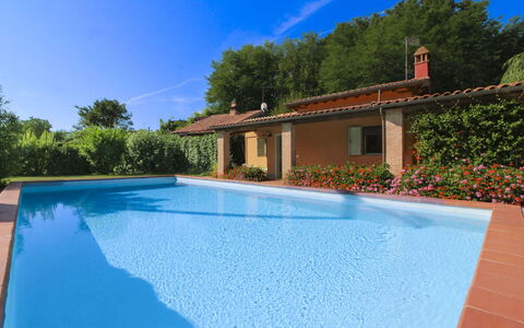 Pagliazzone: Piscine, Bleu, Composite, Recours, Loisir, Caractéristique De L'Eau, Eco Hôtel, Hacienda, Villa, Ombre