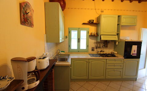 Pagliazzone: Pièce, Propriété, Meubles, Design Intérieur, Bâtiment, Maison, Salle De Bains, Sol, Architecture, Évier