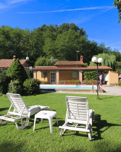 Pagliazzone: Piscine, Arbuste, Recours, Jardin, Biens, Ombre, Mobilier De Jardin, Arrière-Cour, Chalet