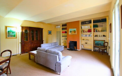 Poggio Falcone: Propriété, Meubles, Confort, Design Intérieur, Salon, Sol, Sol, Maison, Immobilier, Bâtiment