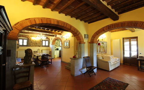 La Quiete: Bâtiment, Propriété, Pièce, Plafond, Immobilier, Design Intérieur, Biens, Maison, Hacienda, Hall