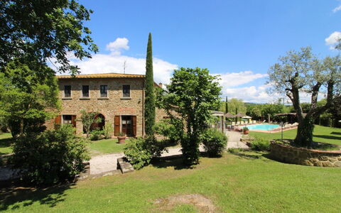 La Quiete: Nuage, Plante, Ciel, Arbre, Lot Terre, Paysage Naturel, Herbe, Paysage, Bâtiment, Loisir