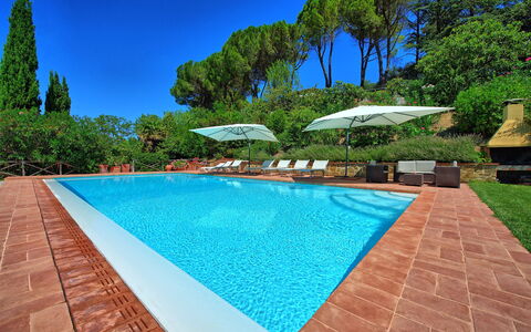 Casa Lucia: Piscine, Propriété, Immobilier, Bleu Azur, Bâtiment, Biens, Loisir, Maison, Vacances, Recours