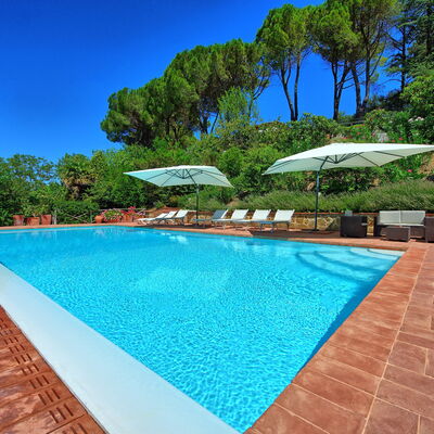 Casa Lucia: Piscine, Propriété, Immobilier, Bleu Azur, Bâtiment, Biens, Loisir, Maison, Vacances, Recours