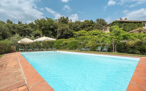 Centolivi 14: Arbuste, Piscine, Biens, Hacienda, Jardin, Eco Hôtel, Ferme, Villa, Aménagement Paysager, Recours