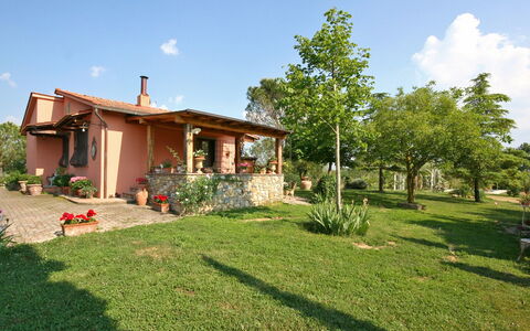 Casa Cipressi: Propriété, Maison, Cour, Domicile, Bâtiment, Immobilier, Lot Terre, Chalet, Ferme, Biens