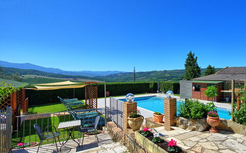 Cerretalta: Propriété, Immobilier, Maison, Domicile, Ciel, Montagne, Lot Terre, Paysage, Arbre, Bâtiment