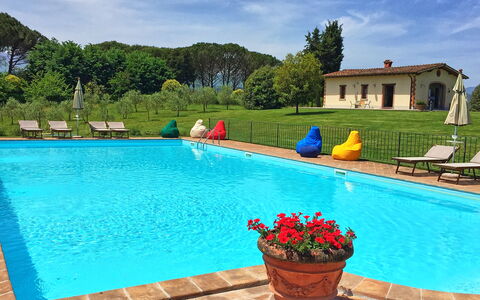 Villa Sant' Angelo: Piscine, Propriété, Vacances, Loisir, Bleu Azur, Immobilier, Maison, Été, Bâtiment, Recours