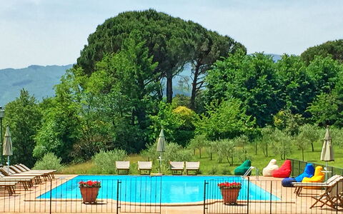 Villa Sant' Angelo: Paysage Naturel, Arbre, Herbe, Loisir, Été, Paysage, Arrière-Cour, Station De Montagne, Zone Rurale, Table