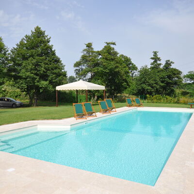 Villa Marginone: Piscine, Propriété, Loisir, Immobilier, Vacances, Maison, Bâtiment, Recours, Herbe, Architecture
