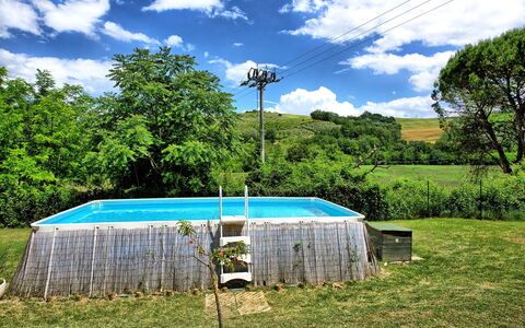Villa Diletta: Arbre, Piscine, Herbe, Ciel, Zone Rurale, Immobilier, Maison, Loisir, Ombre, Paysage