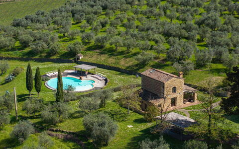 Villa Ferdinando: Piscine, Paysage, Lot Terre, Ferme, Zone Rurale, Recours, Biens, Chalet, Jardin, Pelouse