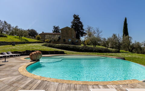 Villa Ferdinando: Piscine, Paysage, Recours, Jardin, Aménagement Paysager, Caractéristique De L'Eau, Biens, Mobilier De Jardin, Pelouse, Arrière-Cour