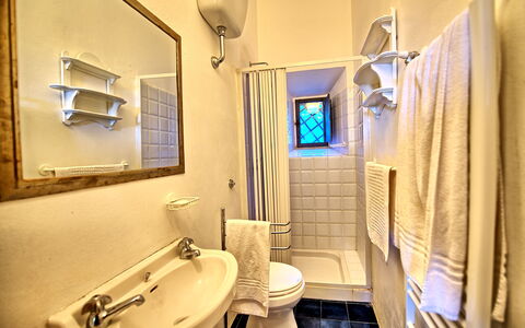 Il Principe: Pièce, Salle De Bains, Propriété, Design Intérieur, Bâtiment, Immobilier, Architecture, Maison, Suite, Meubles