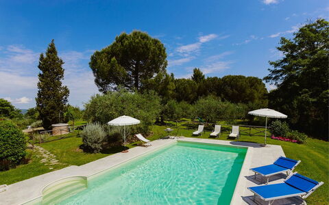 Villa Scianellone: Piscine, Arbre, Paysage, Zone Résidentielle, Vue Du Ciel, Recours, Photographie Aérienne, Biens, Aménagement Paysager, Conception
