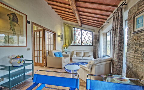 Poggiluglio: Pièce, Propriété, Bâtiment, Design Intérieur, Maison, Meubles, Plafond, Immobilier, Domicile, Architecture