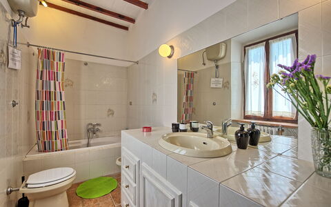 Villa Campogialli: Salle De Bains, Pièce, Propriété, Design Intérieur, Bâtiment, Maison, Immobilier, Domicile, Meubles, Architecture