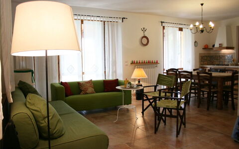 Casa Clementina: Pièce, Propriété, Meubles, Design Intérieur, Salon, Bâtiment, Sol, Maison, Table, Suite