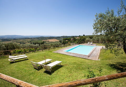 Arturo: Plante, Ciel, L'Eau, Piscine, Ombre, Arbre, Herbe, Lot Terre, Mobilier De Jardin, Rectangle