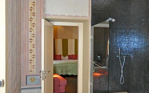 Villa Gubbio: Salle De Bains, Pièce, Propriété, Design Intérieur, Bâtiment, Maison, Sol, Architecture, Immobilier, Meubles