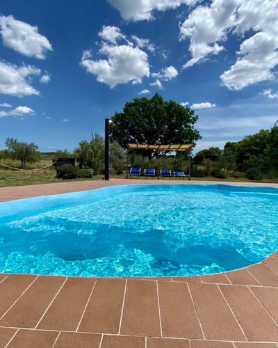 Funghi 2: L'Eau, Ciel, Nuage, Ressources En Eau, Piscine, Plante, Bleu Azur, Rectangle, Arbre, Ombre