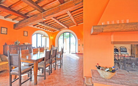 Villa Noceta: Propriété, Bâtiment, Pièce, Immobilier, Maison, Design Intérieur, Villa, Meubles, Vacances, Biens