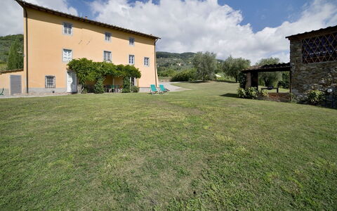 Teto: Propriété, Herbe, Lot Terre, Maison, Pelouse, Paysage Naturel, Ciel, Bâtiment, Architecture, Domicile