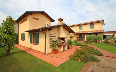 Casa Daniela: Zone Résidentielle, Toit, Maison, Domicile, Arbuste, Jardin, Biens, Chalet, Hacienda, Aménagement Paysager