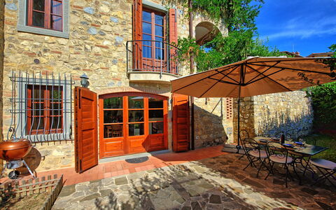 Casa Maria Luisa: Propriété, Bâtiment, Maison, Domicile, Immobilier, Pièce, Biens, Architecture, Toit, Chalet