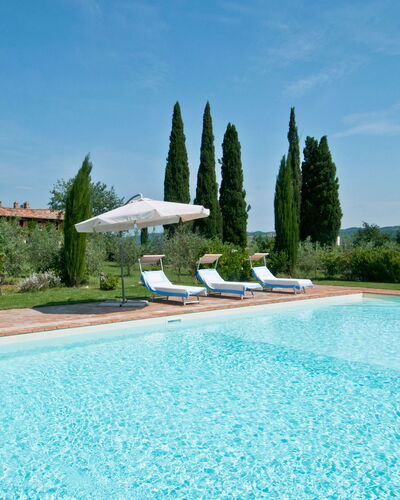 Villa Lorian: Piscine, Propriété, Immobilier, Maison, Villa, Bâtiment, Biens, Vacances, Loisir, Recours