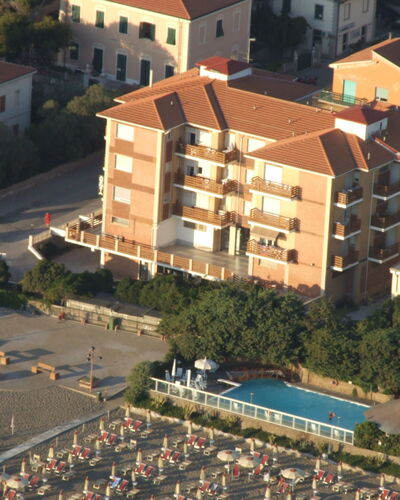 Marina Di Castagneto: Zone Résidentielle, Quartier, Ville, Établissements Humains, Bâtiment, Design Urbain, Banlieue, Ville, Usage Mixte, Zone Urbaine