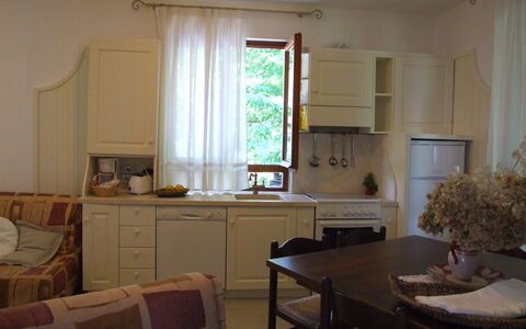 Villa La Quercia: Pièce, Meubles, Propriété, Design Intérieur, Bâtiment, Sol, Maison, Table, Cuisine, Salon