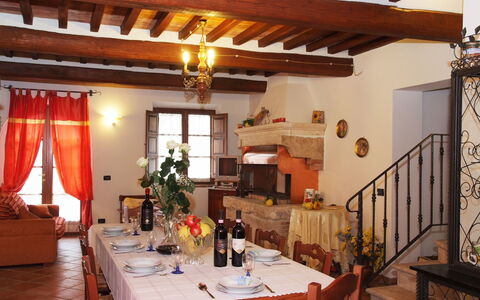 Casale Biancospino: Propriété, Pièce, Bâtiment, Plafond, Maison, Faisceau, Design Intérieur, Meubles, Salle À Manger, Immobilier