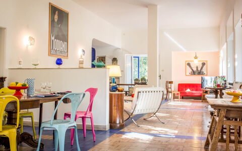 Marina Dei Ronchi Prestige: Pièce, Propriété, Meubles, Design Intérieur, Bâtiment, Jaune, Maison, Salle À Manger, Sol, Table