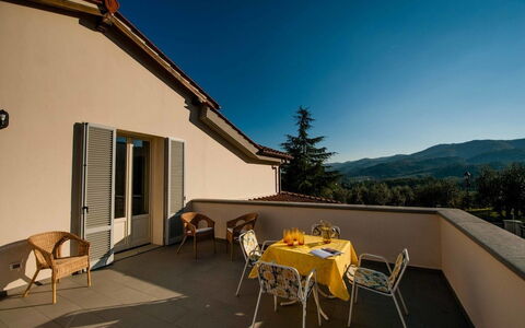 Villa Gaville: Propriété, Maison, Pièce, Bâtiment, Immobilier, Domicile, Ciel, Architecture, Design Intérieur, Meubles