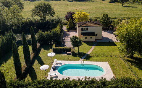 Villa La Fragola: Propriété, Piscine, Maison, Biens, Immobilier, Arbre, Recours, Domicile, Bâtiment, Manoir